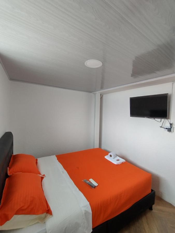 Hotel Bogota Airport Eksteriør billede